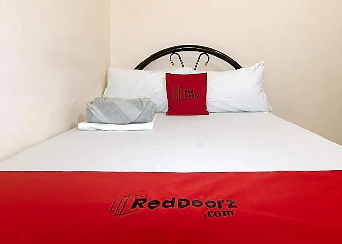 فندق Reddoorz @ Caberto Mansion De Condotel *