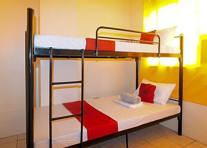 Reddoorz @ Caberto Mansion De Condotel مانيلا