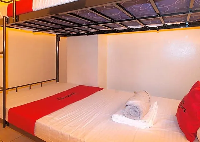 Reddoorz @ Caberto Mansion De Condotel *