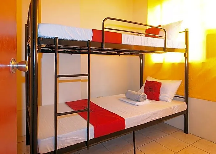 Reddoorz @ Caberto Mansion De Condotel * مانيلا