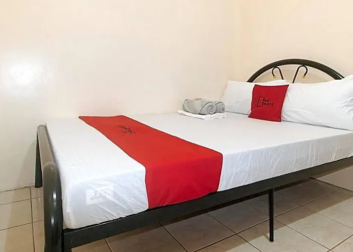 Reddoorz @ Caberto Mansion De Condotel مانيلا