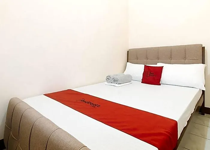 Reddoorz @ Caberto Mansion De Condotel * مانيلا