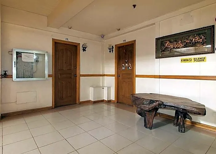 فندق Reddoorz @ Caberto Mansion De Condotel *