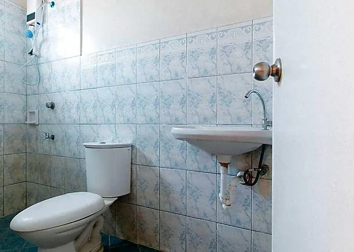 فندق Reddoorz @ Caberto Mansion De Condotel