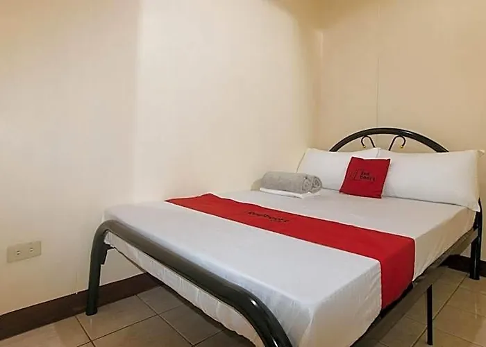 فندق Reddoorz @ Caberto Mansion De Condotel مانيلا