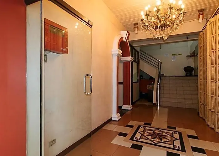 فندق Reddoorz @ Caberto Mansion De Condotel *